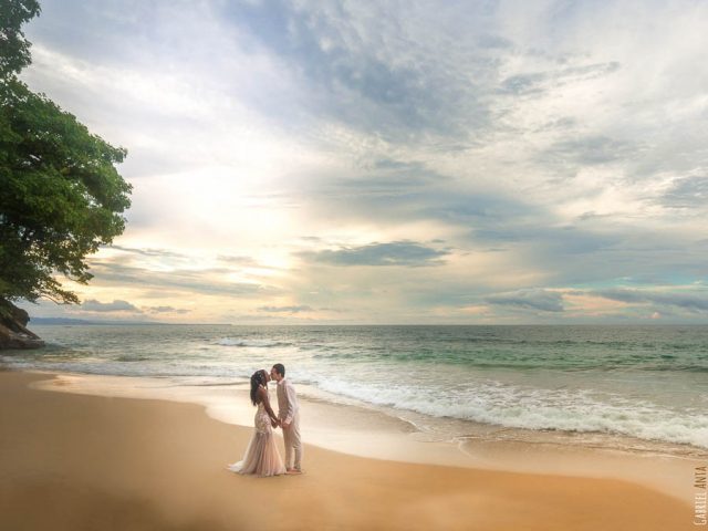 Wedding at Punta Uva Beach (Puerto Viejo, Costa Rica)